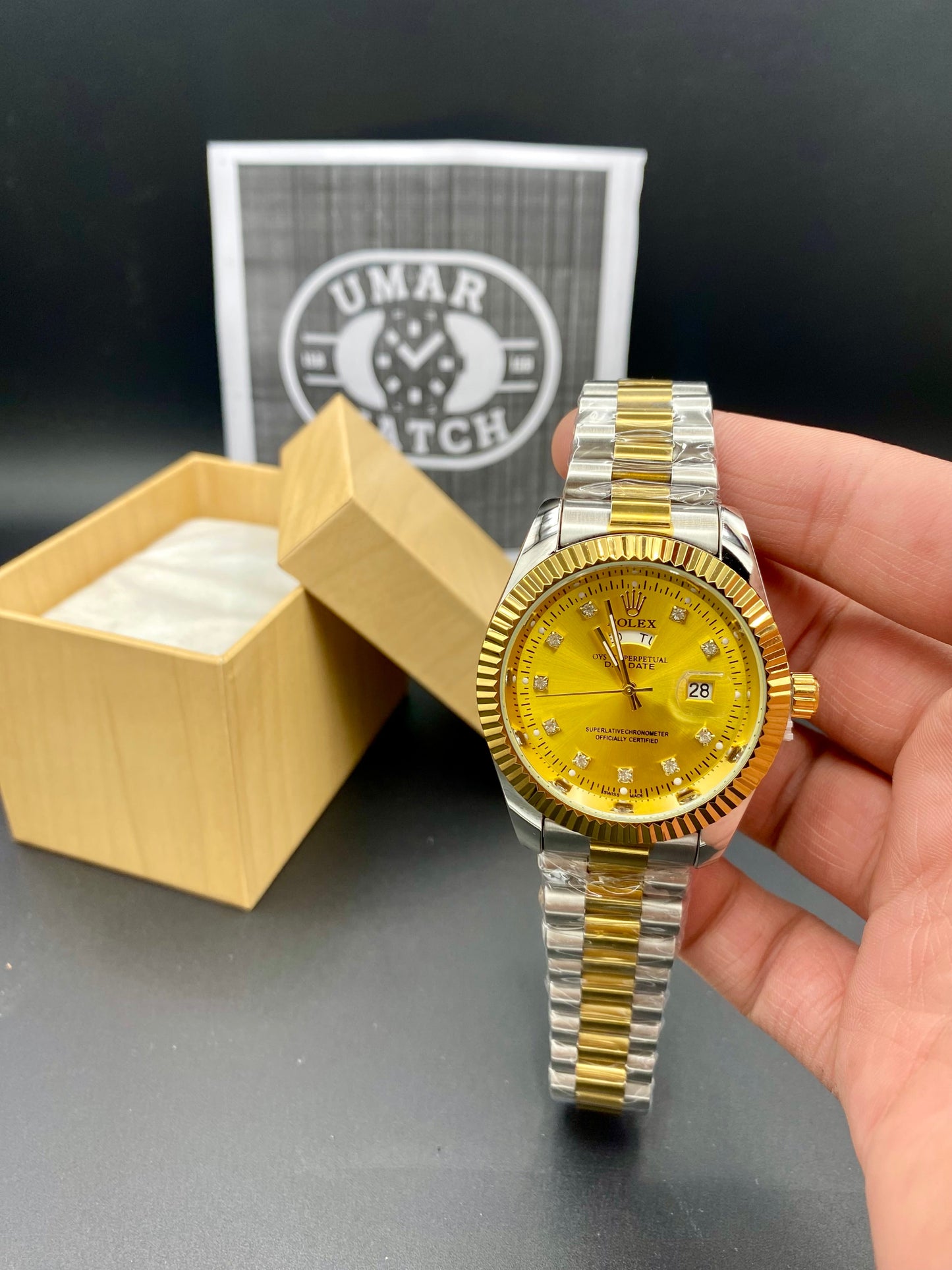 Tow Tone Golden Premium Day & Date Men’s Watch – Classic Design
